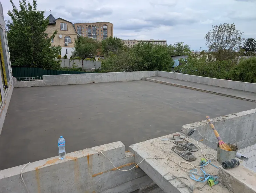 Заливка стяжки на большой площади